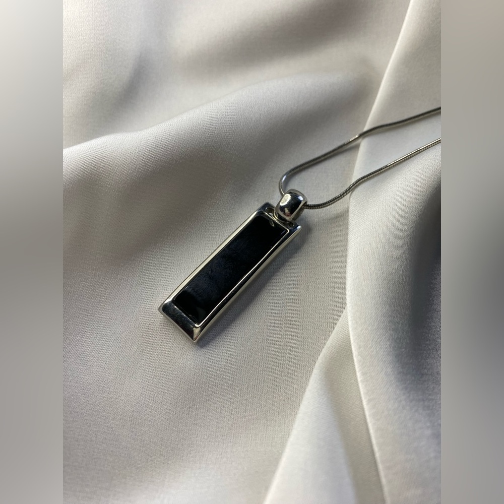 Reversible Black and White Necklace
